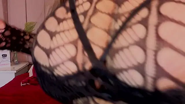 MollyBigBoobs12 live sex cam