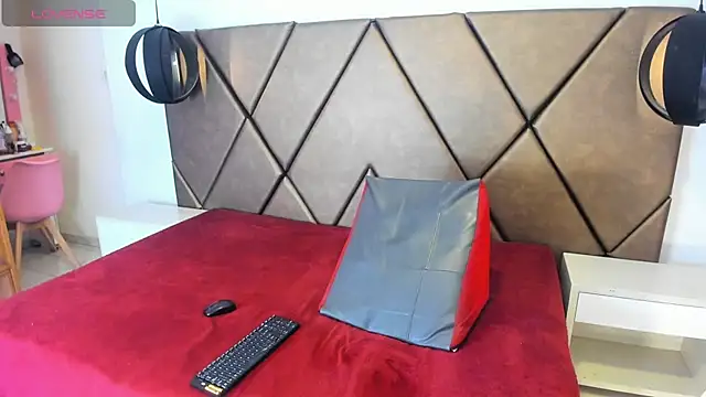 PenelopeGuzman__'s cam snapshot