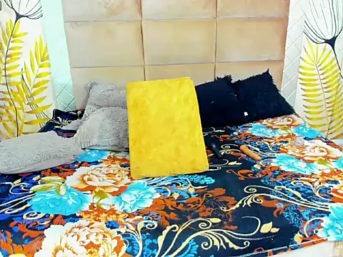 sweet_lulu_sofia's cam snapshot