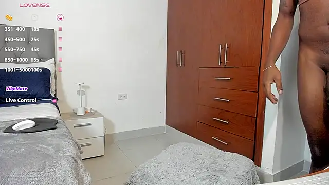 CHAYBLACK's cam snapshot