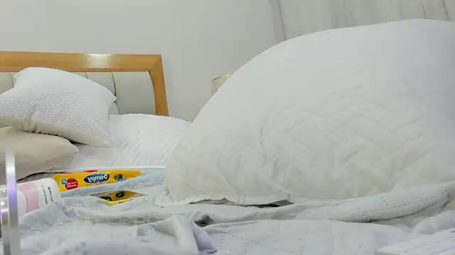 juliette_pretty_'s cam snapshot