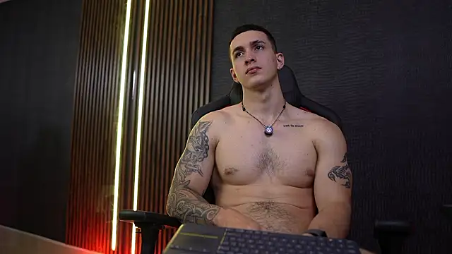 JacksonOlsenn live sex cam