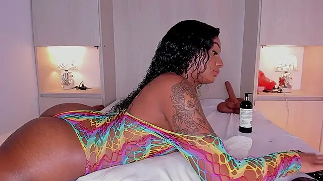 BeverlySteel's cam snapshot