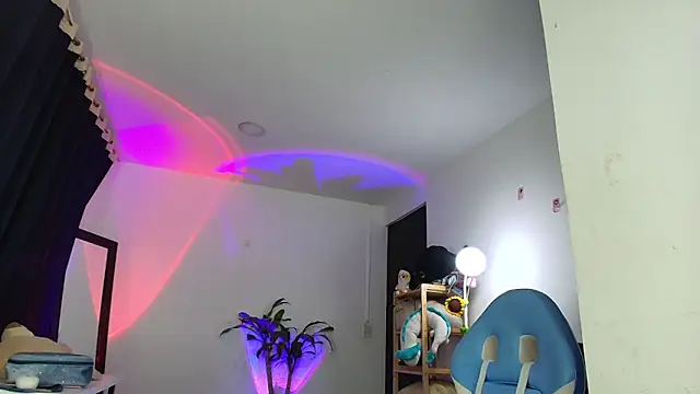 Hinata_21_'s cam snapshot