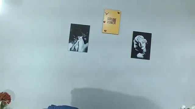 sexynova_93's cam snapshot