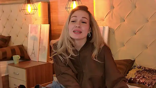 KatieBell live sex cam