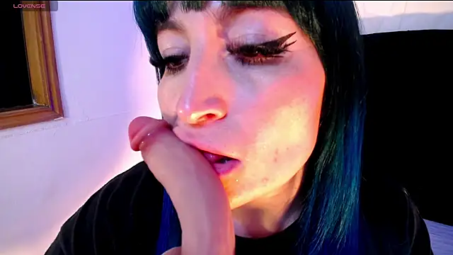 alicia_moom's cam snapshot