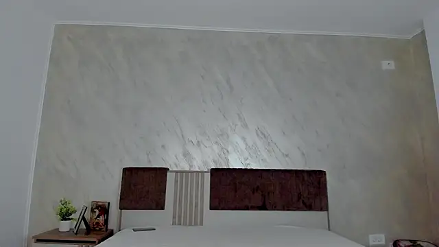 AliyaWade_'s cam snapshot