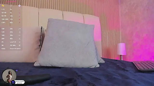 Ivana_Hall's cam snapshot