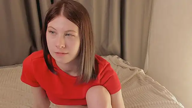 YvonneBou's cam snapshot