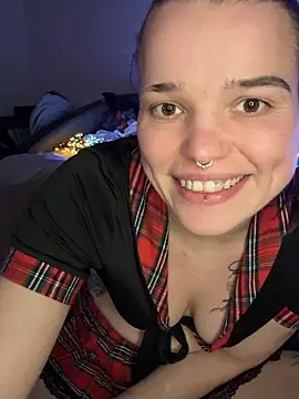 LoreenKinky live sex cam