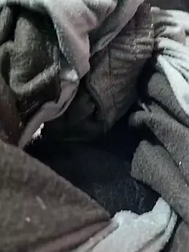 hairyandbigmann live sex cam