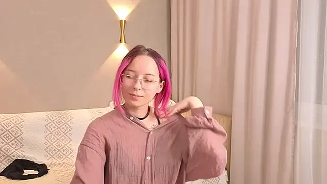 InaAlejandro's cam snapshot