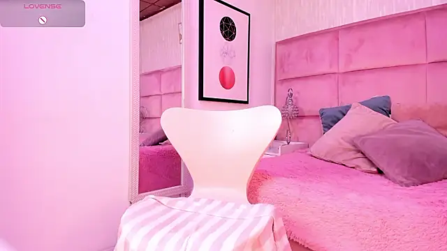 Janah_Myers's cam snapshot