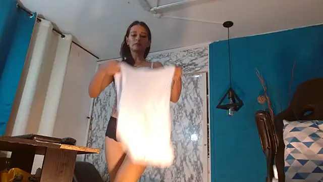 hanna_mooreee's cam snapshot