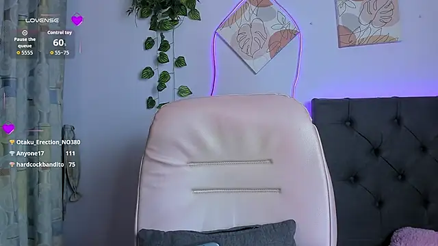 Quiinn_bx's cam snapshot