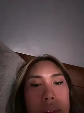 Alaia_River's cam snapshot