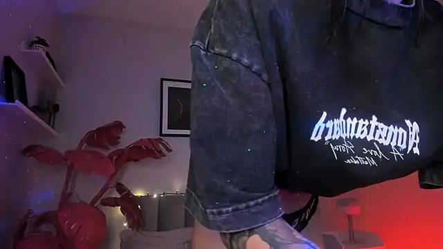 Violetta_Nur's cam snapshot