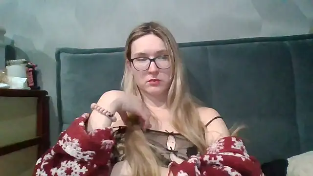 Jugira's cam snapshot