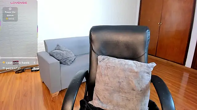 Saara_Corraless's cam snapshot