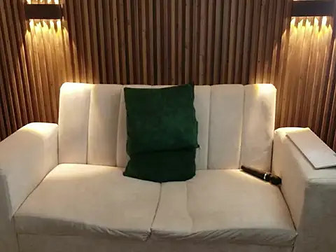 dirty_feelena's cam snapshot