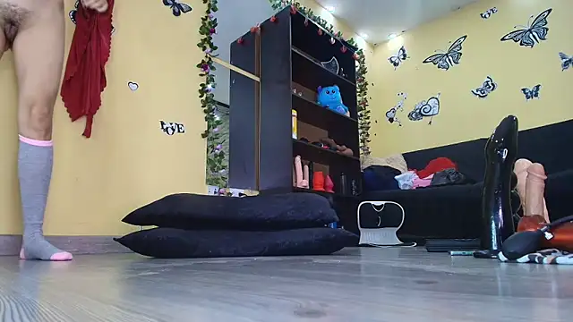 HottCandy21's cam snapshot