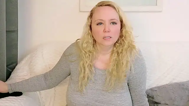 Sarah4you's cam snapshot