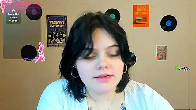 lika_pop's cam snapshot