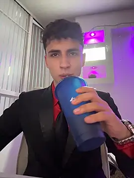 AdrianRinaldi live sex cam