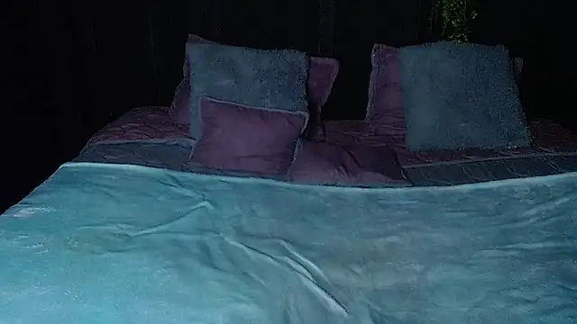 osyrismartina's cam snapshot