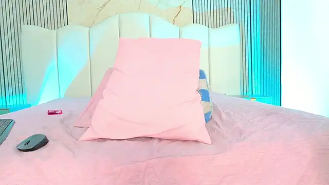 sh_malala's cam snapshot