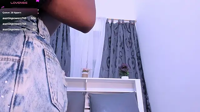 Mistt_Mia's cam snapshot