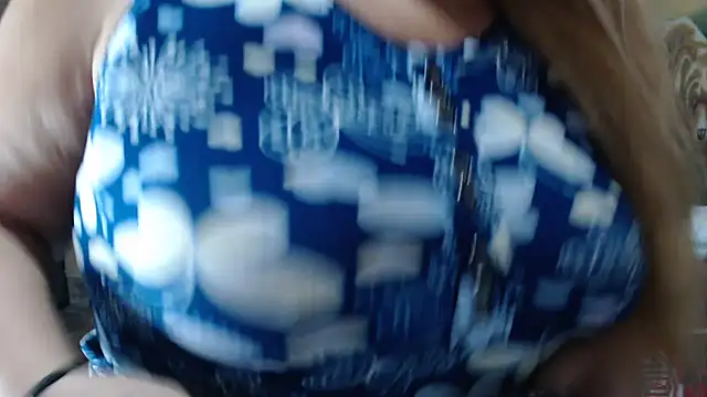 mom_son_dirty's cam snapshot