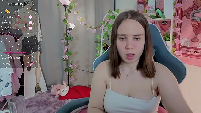 lunalyna's cam snapshot