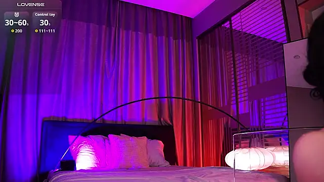 LunaNight's cam snapshot