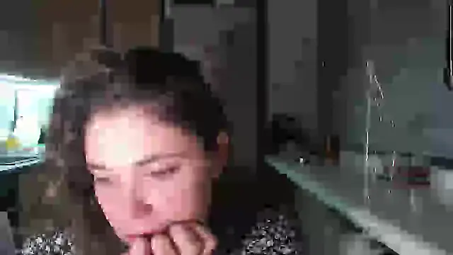 delightful_sofi's cam snapshot