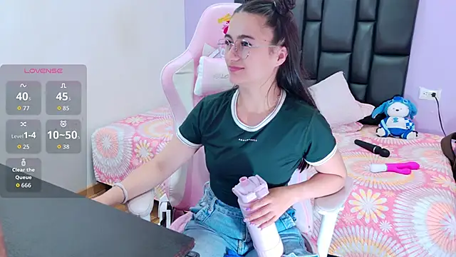 im-eliza's cam snapshot