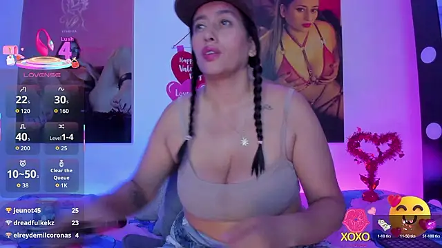 vaiolet_triana's cam snapshot