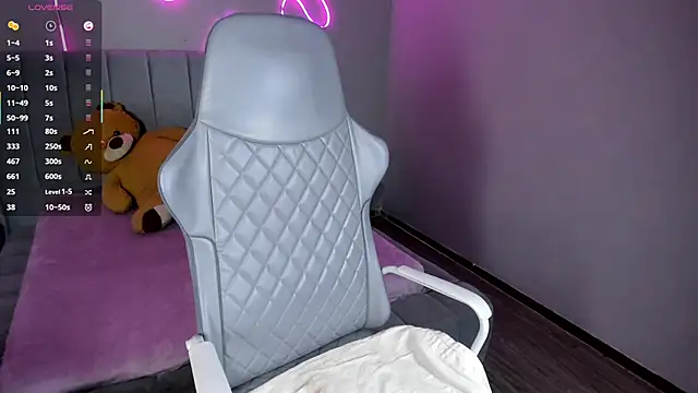 Emma_Lirys's cam snapshot