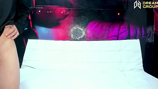 AmazingPartys's cam snapshot