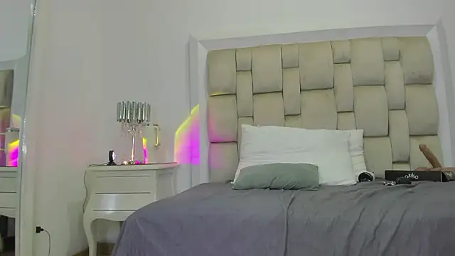 ValerieSoto's cam snapshot