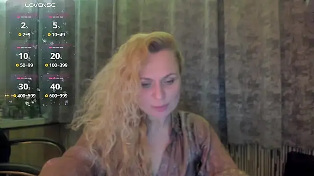 LanaLight_x's cam snapshot