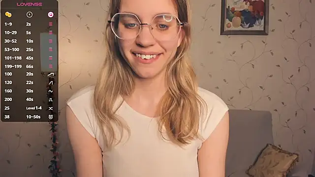 JoanBaggott live sex cam