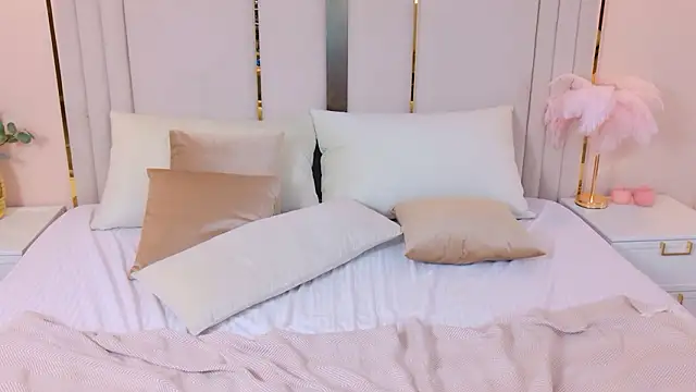 MarybethSnow's cam snapshot