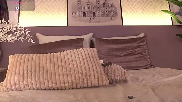 ElleDiane's cam snapshot