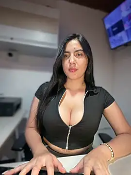 Sofia_Collins- live sex cam