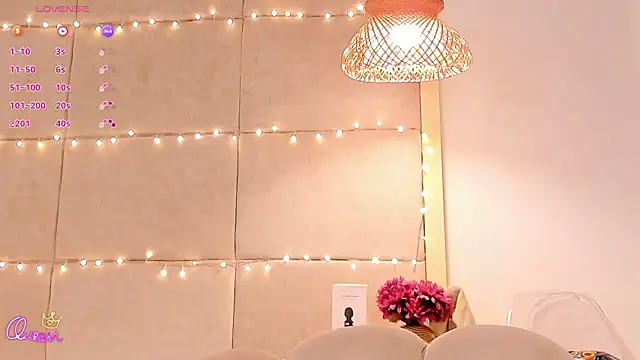 VioletHilton's cam snapshot