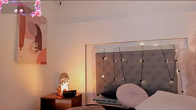 lea_walkerr's cam snapshot