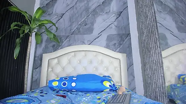 Tiffany-Jones's cam snapshot