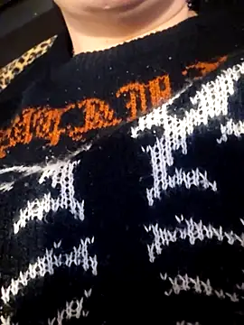 PinkTheHawk's cam snapshot